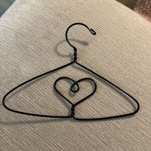PLEASANT COMPANY American Girl Doll Vintage WIRE HEART HANGER (1990's)